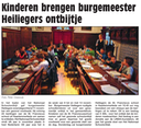 20151118-WP Kinderen brengen burgemeester Heiliegers ontbijtje